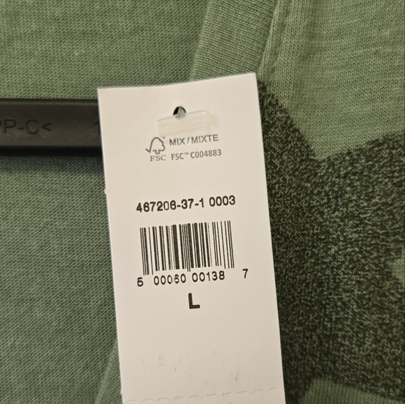 Gap Favorite V-neck T-shirt Star Print olive Green L - Picture 7 of 8